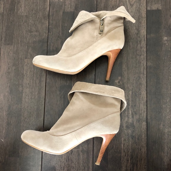 Coach Ankle Boots\Booties, Taupe, Suede, Size 9B - Picture 3 of 11